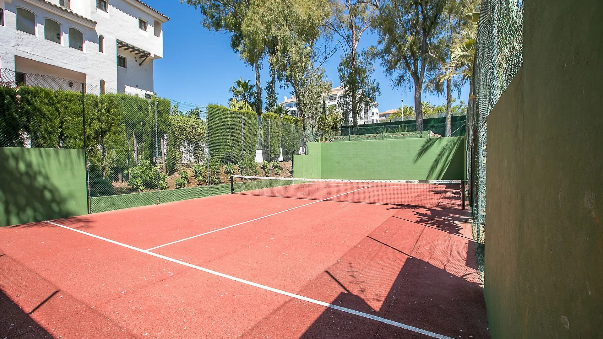 Oleholidays Estudio Medina Garden Marbella Apartment
