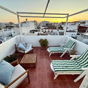  度假居 Old Town House With Terrace